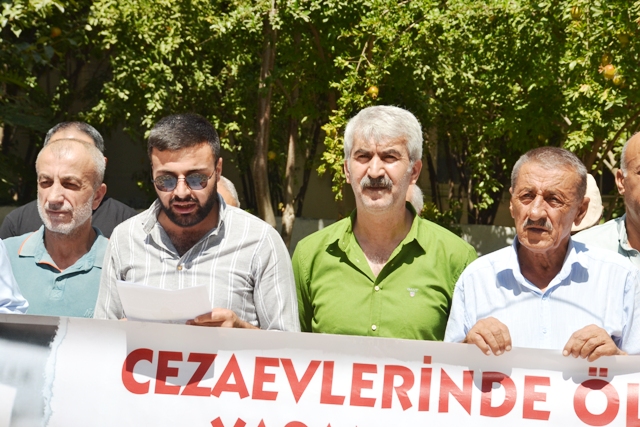 İHD, hak ihlallerine dikkat çekti