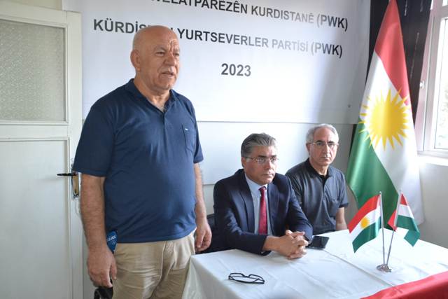 PWK Genel Başkanı Özçelik partideki yeni değişimi anlattı