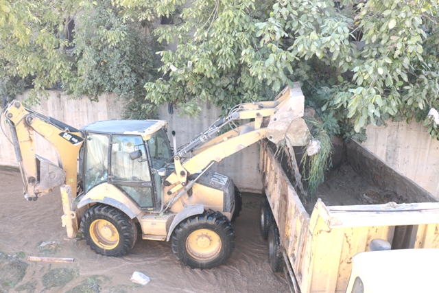 İluh Deresindeki atıklar temizleniyor