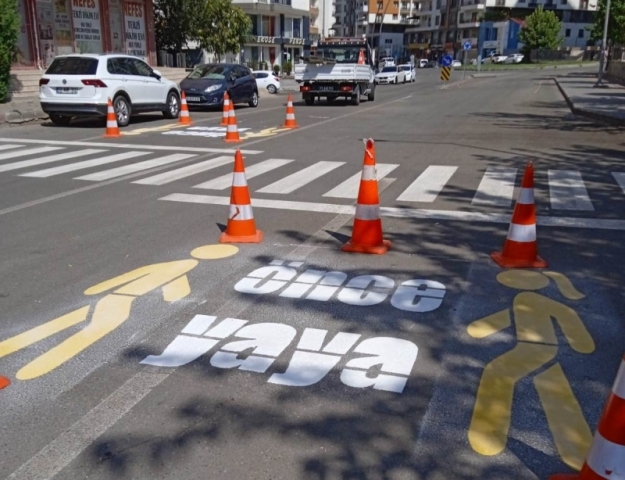 Batman Belediyesinden Okul önlerine önlem