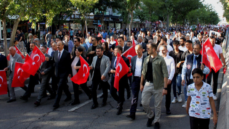 İlçe Festivalleri kortej yürüyüşle başladı