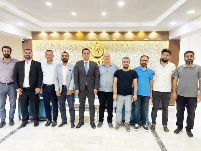 Eczacılar Odasından Müdür Canpolat’a ziyaret