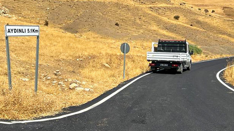 Köy yolları asfaltlandı