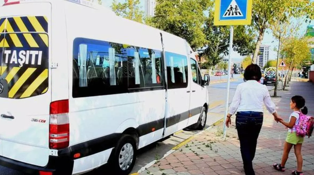 Okul servis fiyatı 800 lira