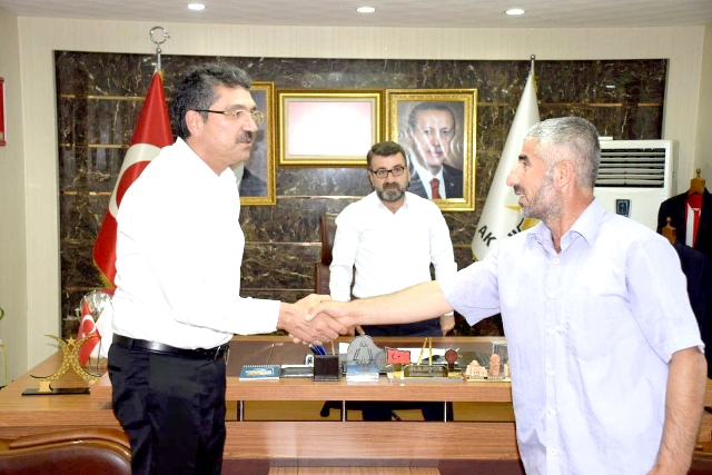 Nasıroğlu vatandaşların taleplerini dinledi