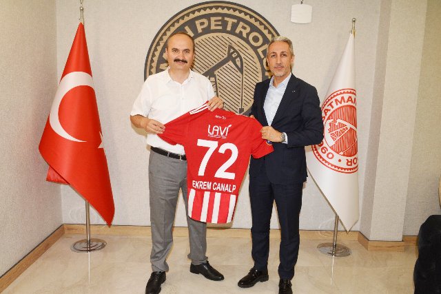 Petrolspor’a moral ziyareti