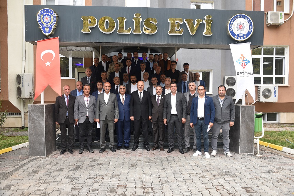 Batman’da Muhtarlar Günü Kutlandı.