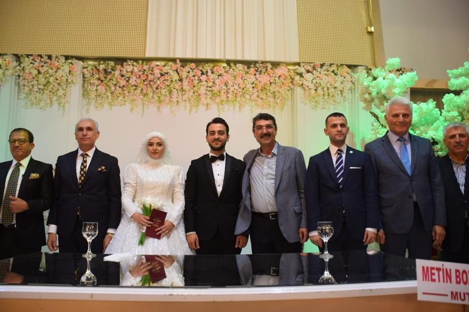 Bardakçı ailesinin mutlu günü 