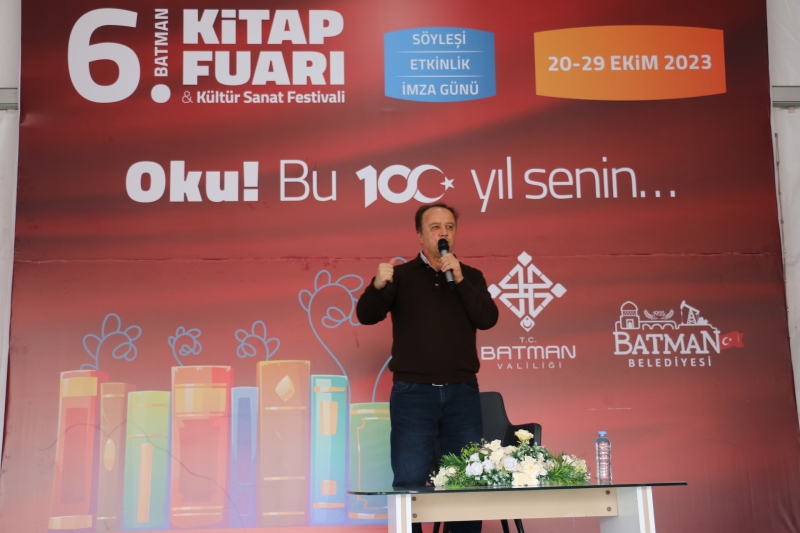 6. Kitap Fuarı Söyleşiler ve Eğlence Dolu Etkinliklerle Devam Ediyor