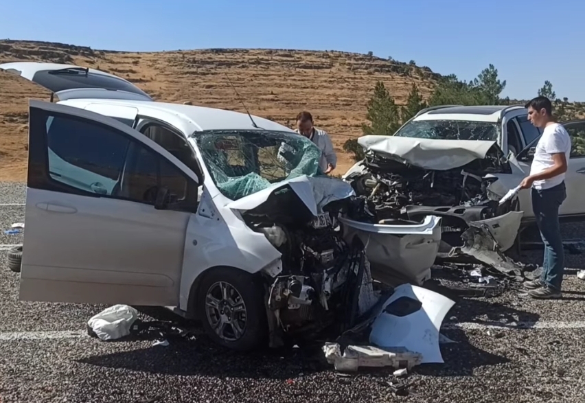 Gercüş Midyat yolunda feci kazada 7 yaralı