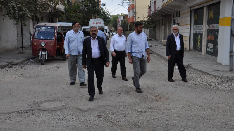 Şahin ‘Bozuk yollar halkı mağdur ediyor 