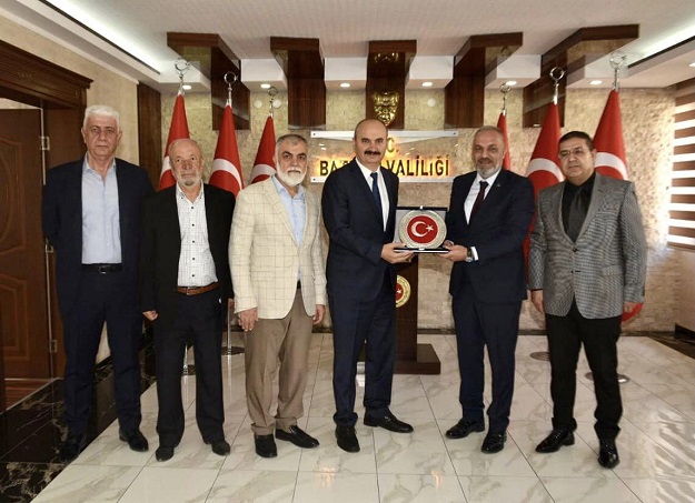 Midyat’lılar Vali Canalp’ın misafiriydi