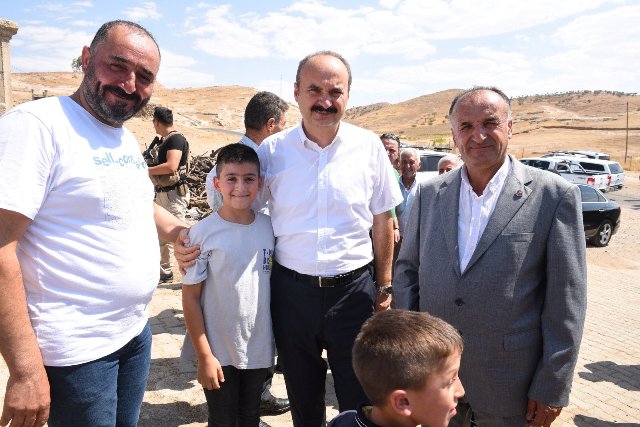 Gençlerin isteğini Vali Canalp yerine getirdi