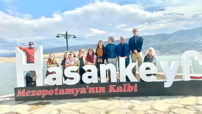 Yabancı turistler Hasankeyf’i gezdi