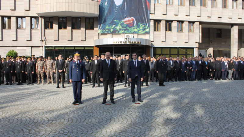 MUSTAFA KEMAL ATATÜRK’E 10 KASIM’DA ANMA