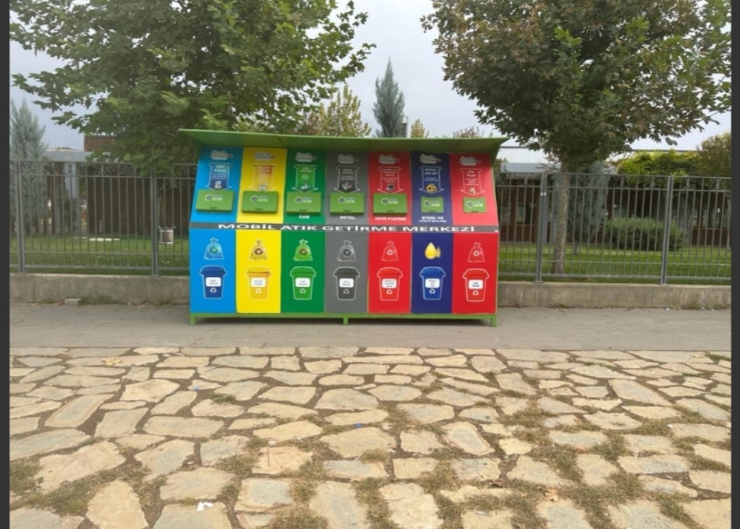 BATMANLILAR SIFIR ATIK KONUSUNDA OLDUKÇA DUYARLI