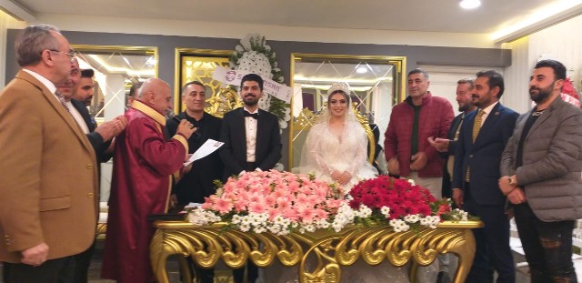 Göner ve Dinçer ailesinin mutlu günü