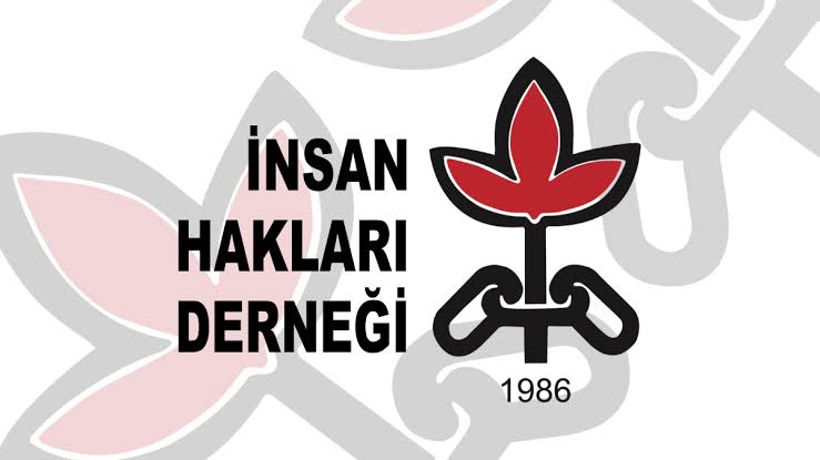 “Anayasa Mahkemesi baskı altında”