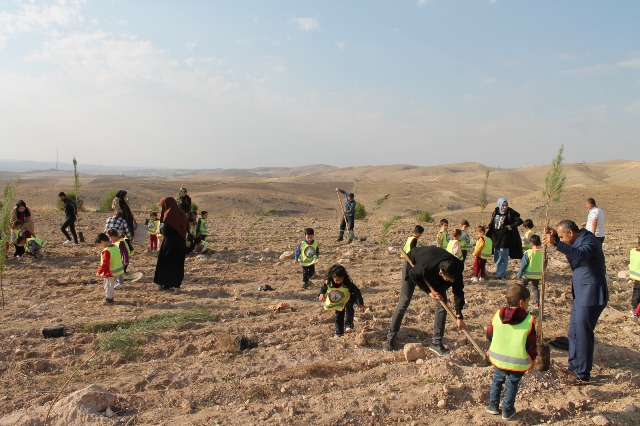 Üniversitede 400 Fidan toprakla buluşturuldu