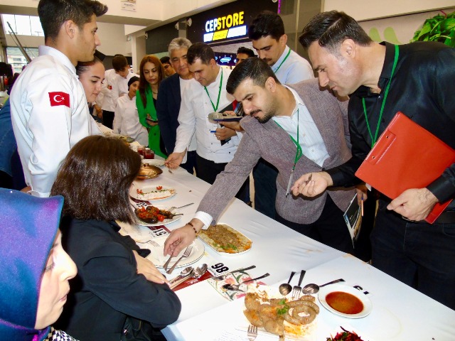 Yöresel yemekler Petrol City’de yarıştı