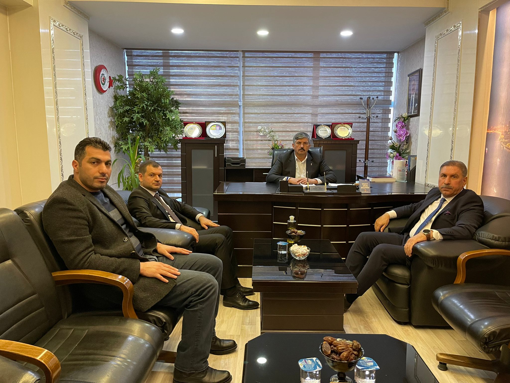 BESO’dan Müdür Kalkan’a destek