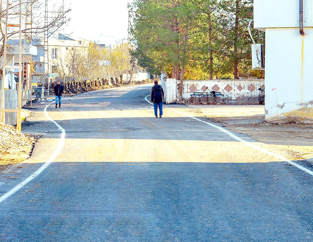 Bıçakçı Köyüne asfalt ve parke taşı