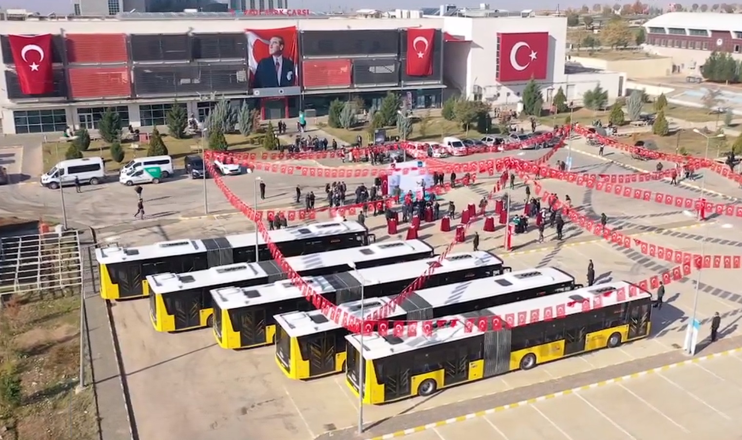 Batman Belediyesinden beş yeni otobüs