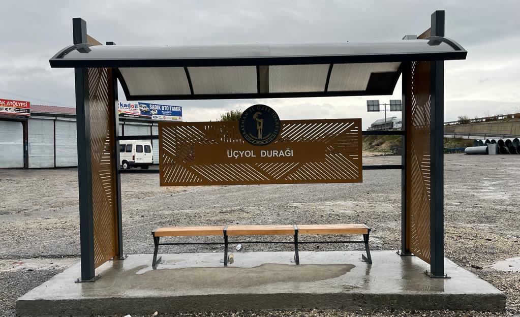 Köylere otobüs durağı