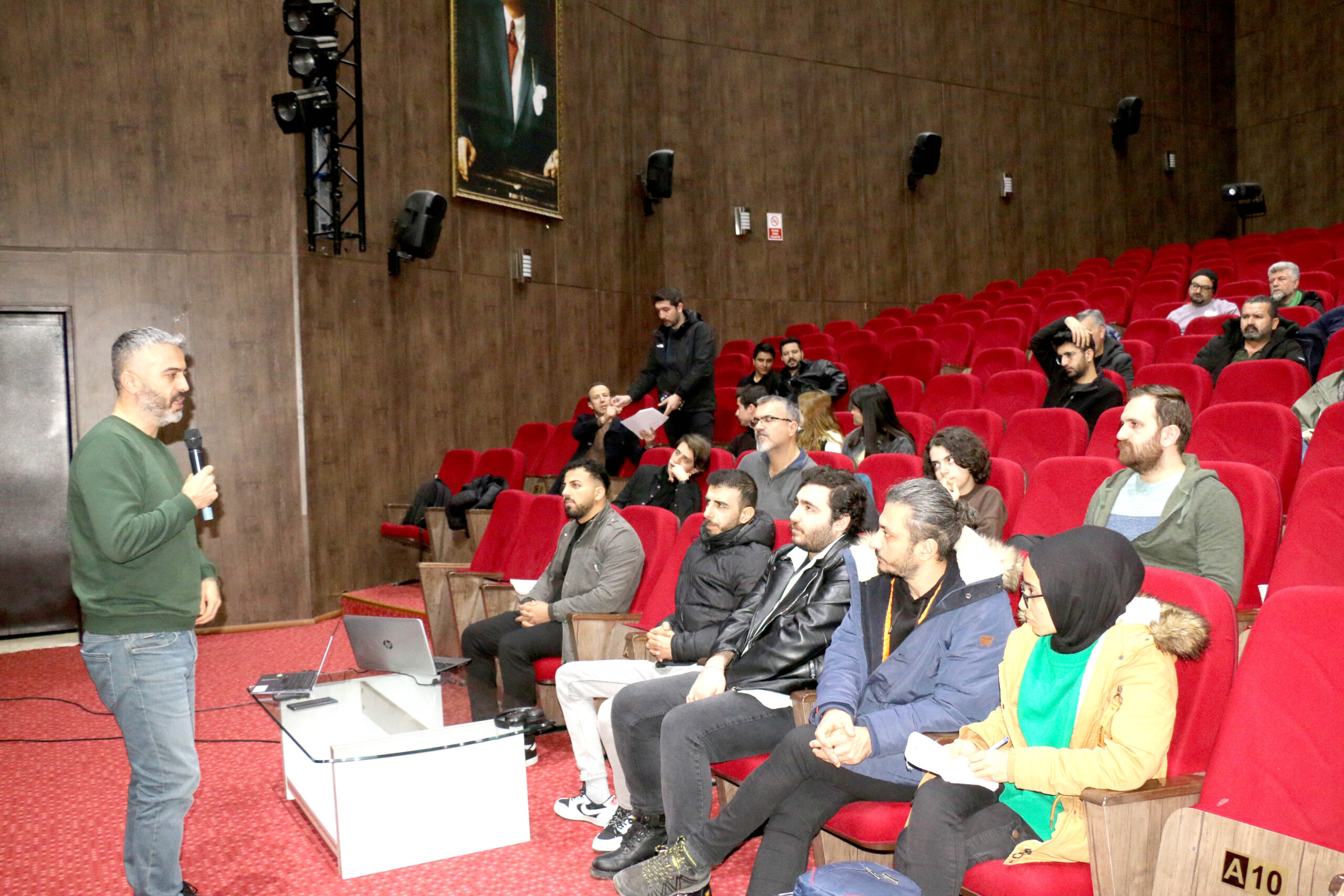 Sinema Akademisi eğitimleri devam ediyor