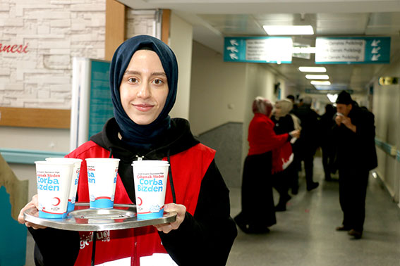 8 noktada sıcak çorba ikramı