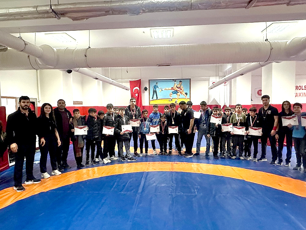 Yıldızlar Güreş İl Seçmeleri Tamamlandı