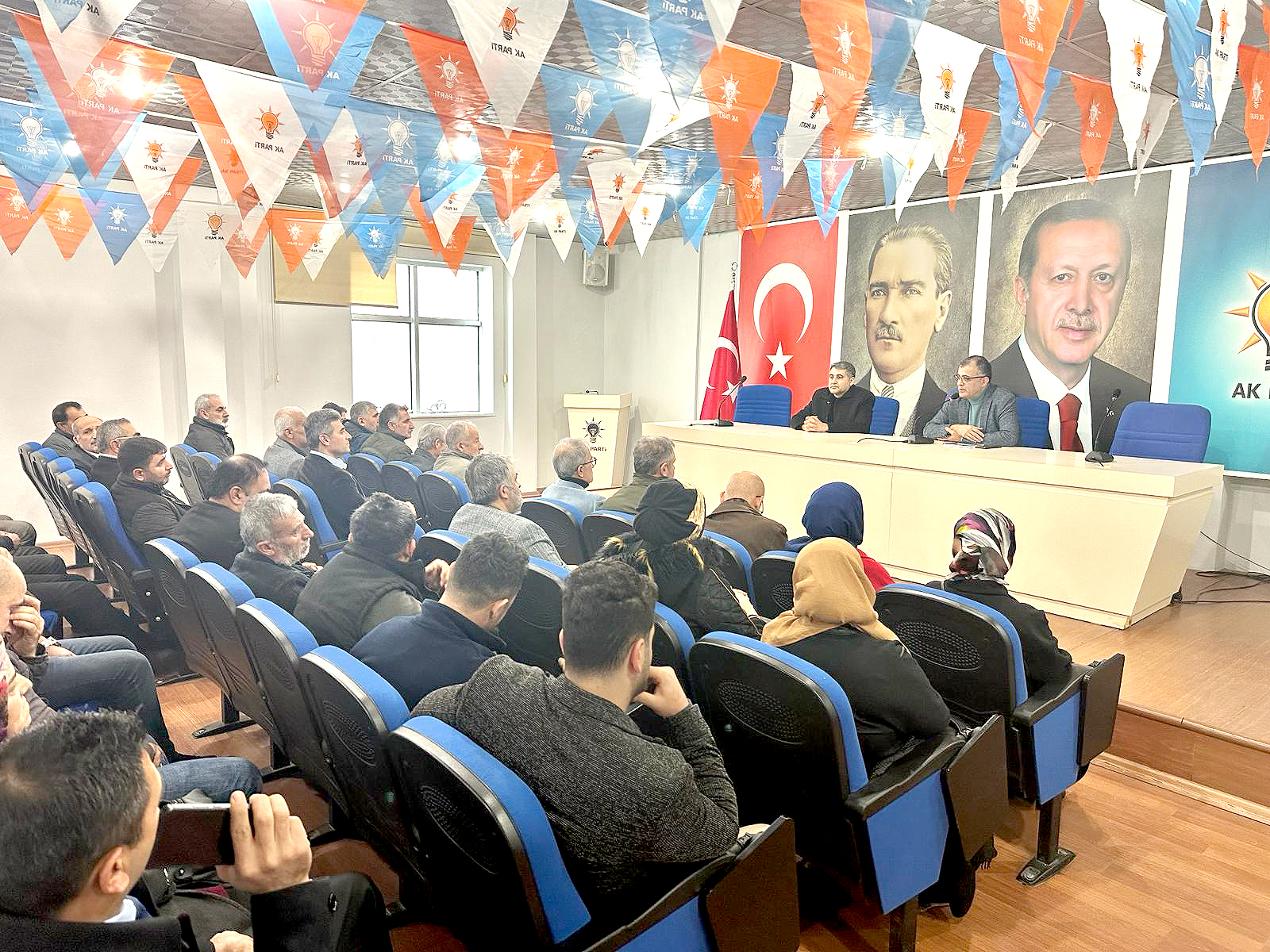 ‘Hizmet belediyeciliği ile buluşturmak istiyoruz’