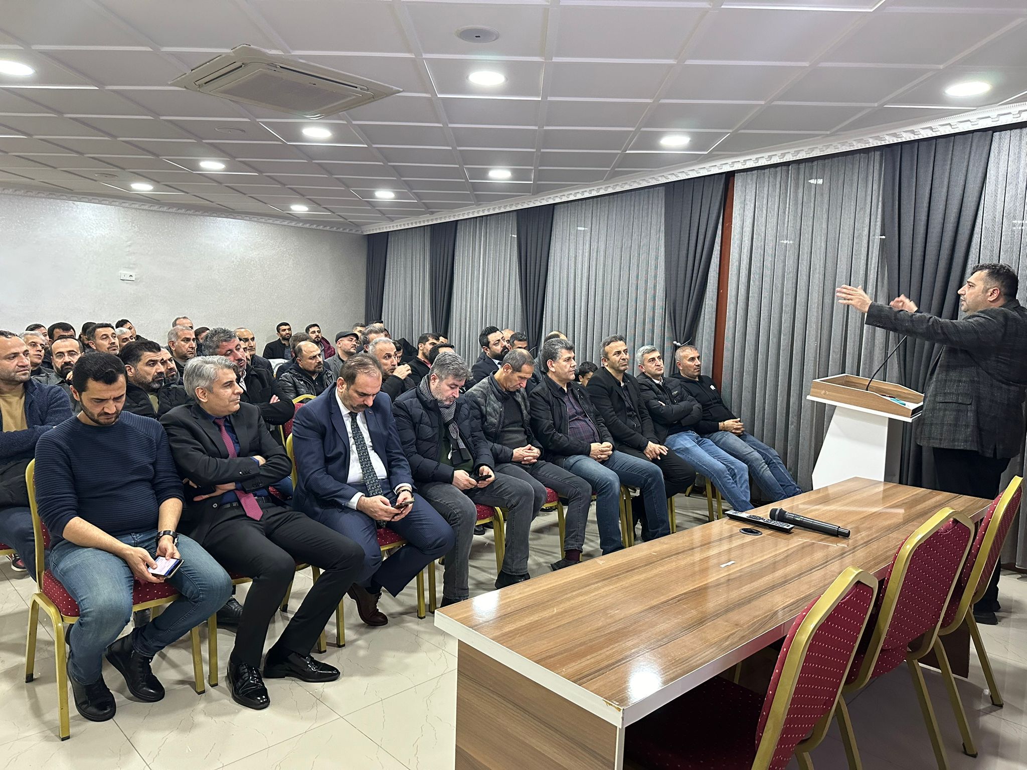 Eğitim-Bir-Sen’de eğitimci buluşmaları devam ediyor