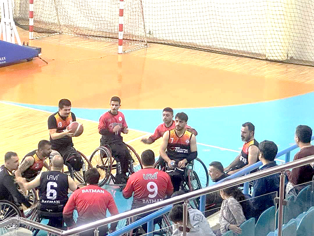 53- 49’luk skorla mağlup ayrıldı