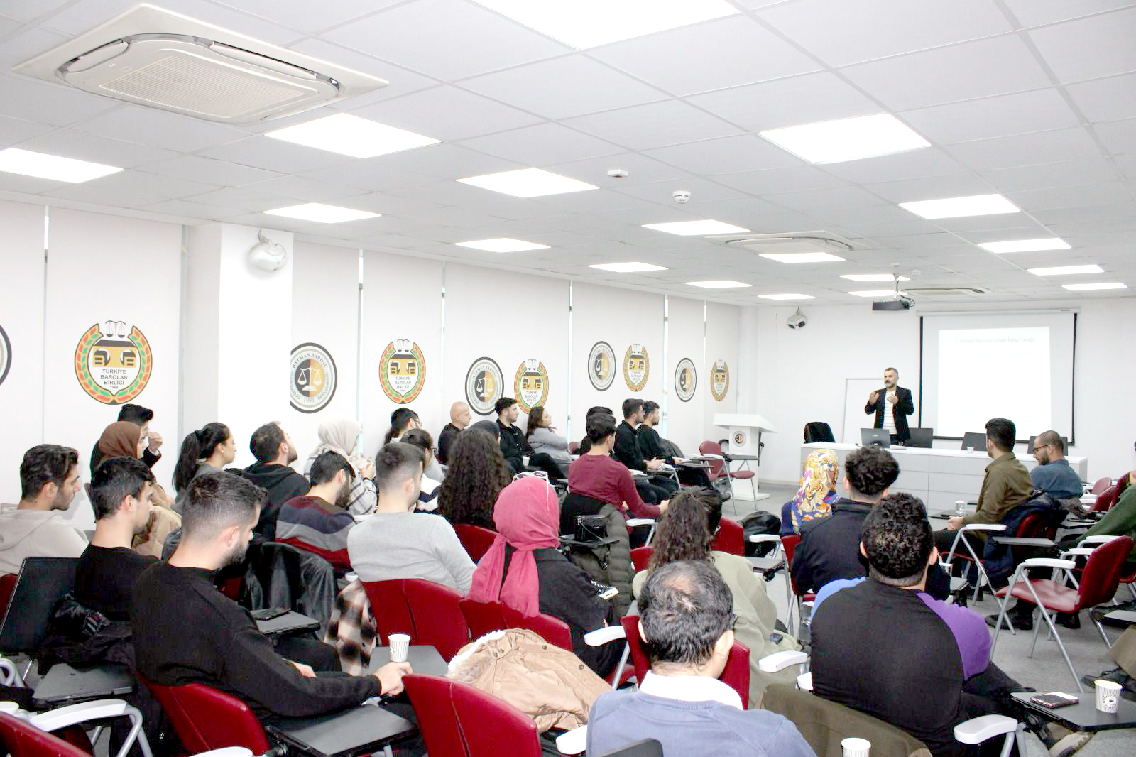 Avukatlara infaz hukuk uygulamaları anlatıldı