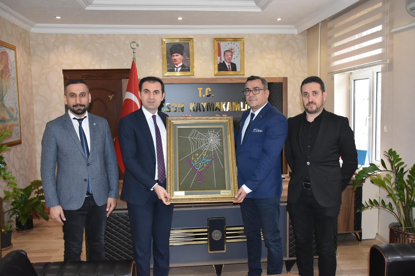 Kaymakam Mete’ye İdareciler Günü ziyareti