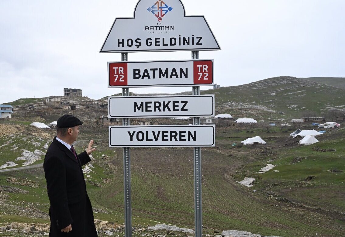 68 köyün bilgi levhaları yenilendi