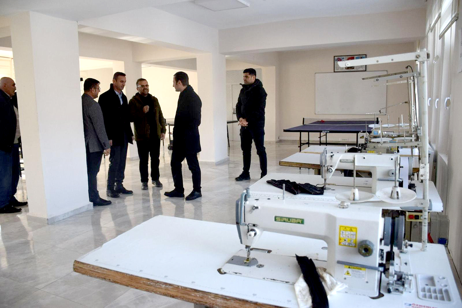 Mesleki Eğitim Merkezini ziyaret etti