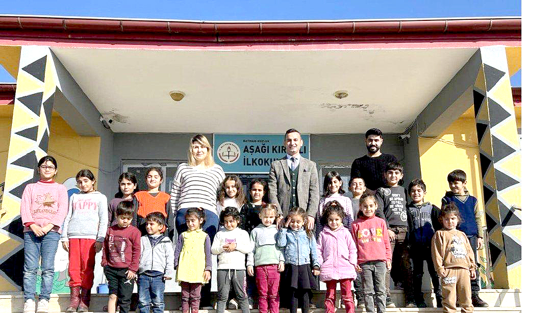 Müdür Sevim okulları ziyaret etti