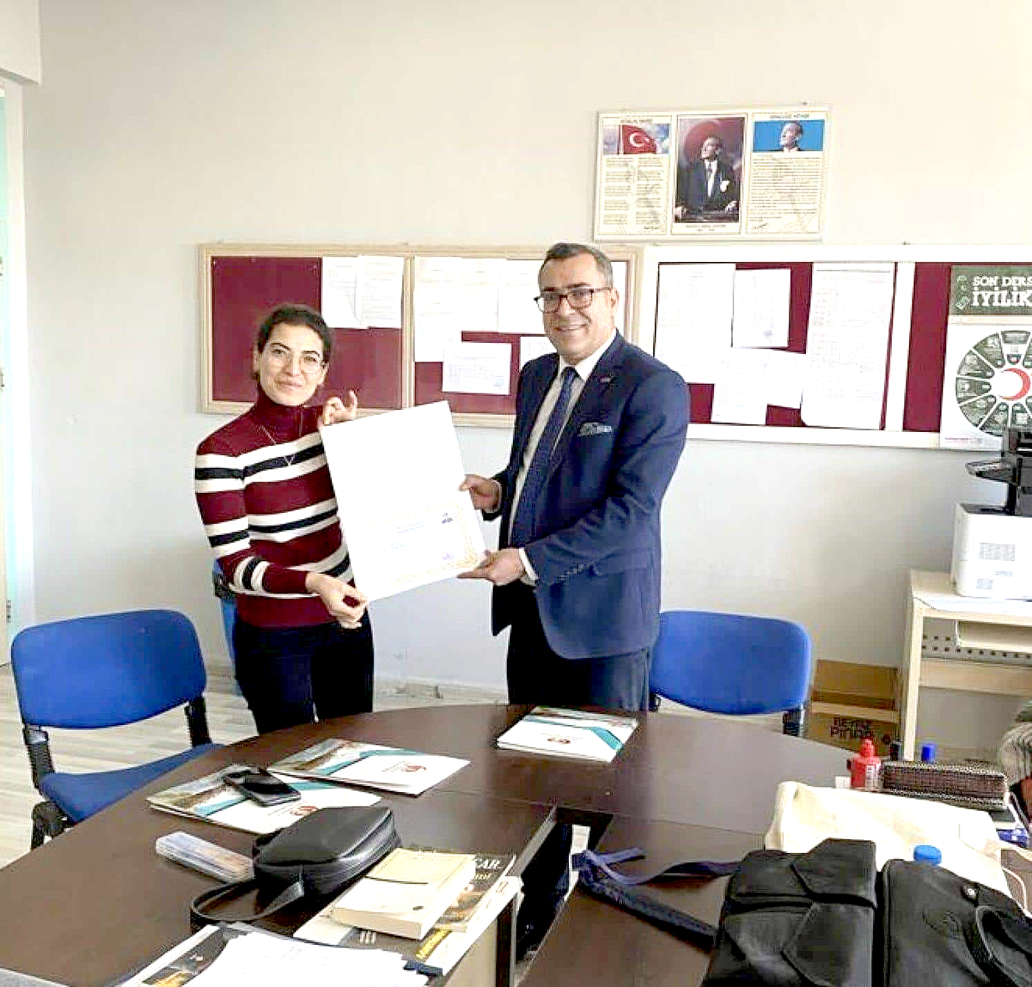 Başarılı öğretmenlere belge