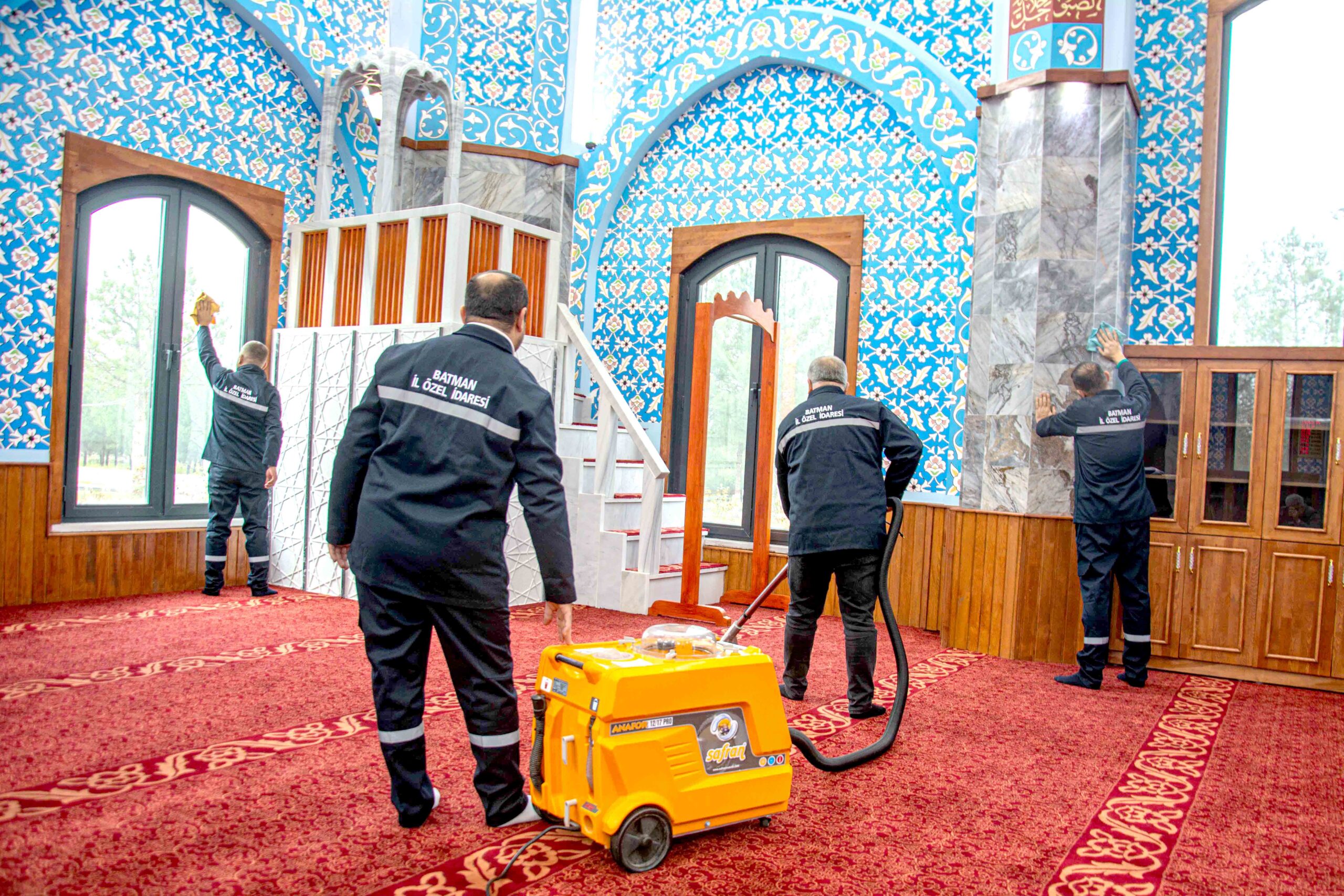 Özel İdare’den ibadethane temizliği