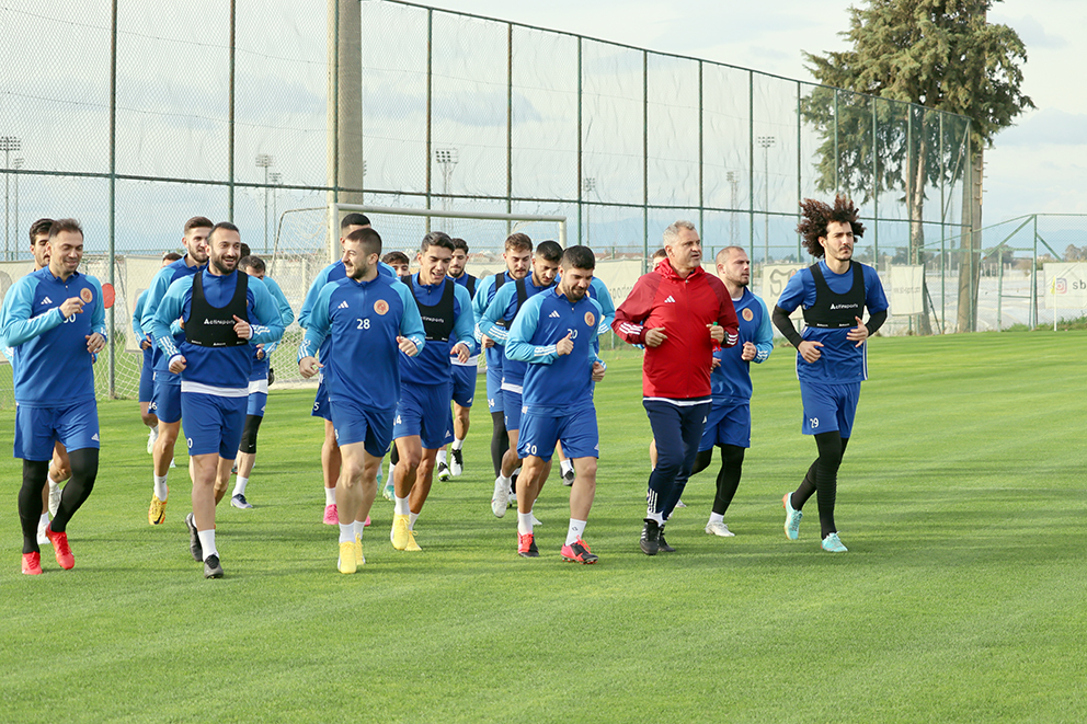 Kamp çalışmaları sürüyor