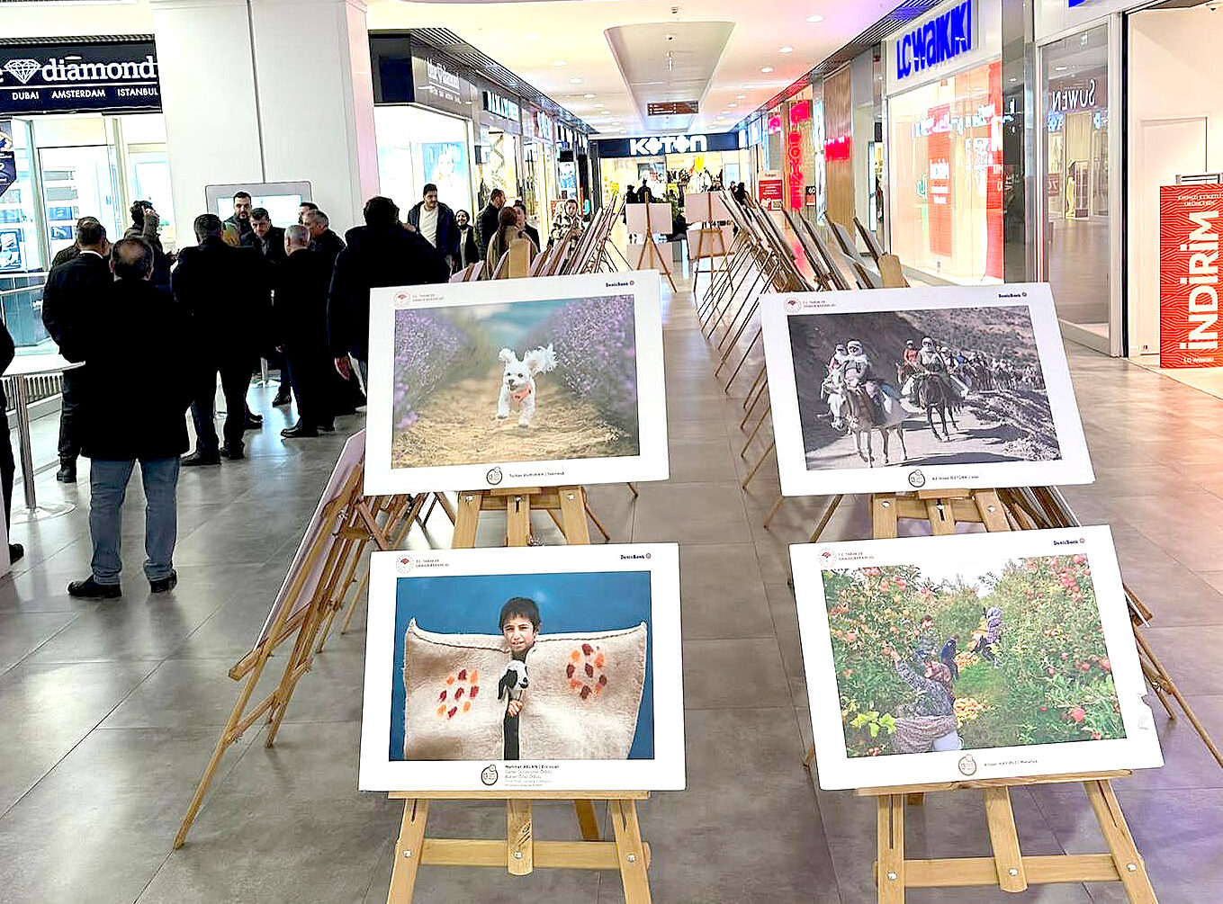 ‘Tarım ve İnsan’ resim sergisi Petrolcity’de açıldı