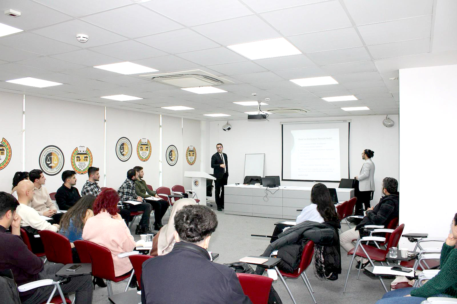 Avukatlara ‘Uyuşturucu suçları’ anlatıldı