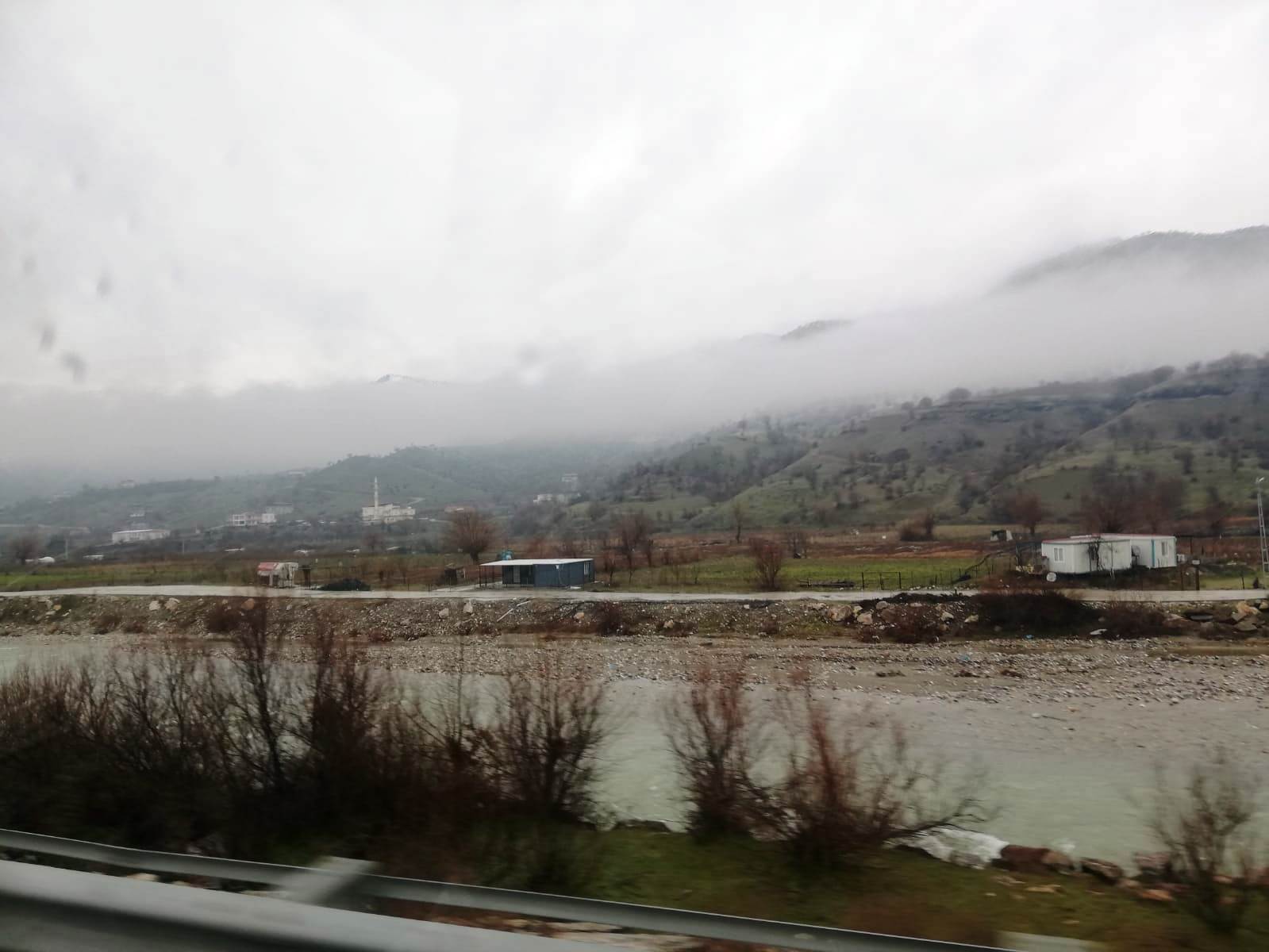 Kar yağışına sevindiler