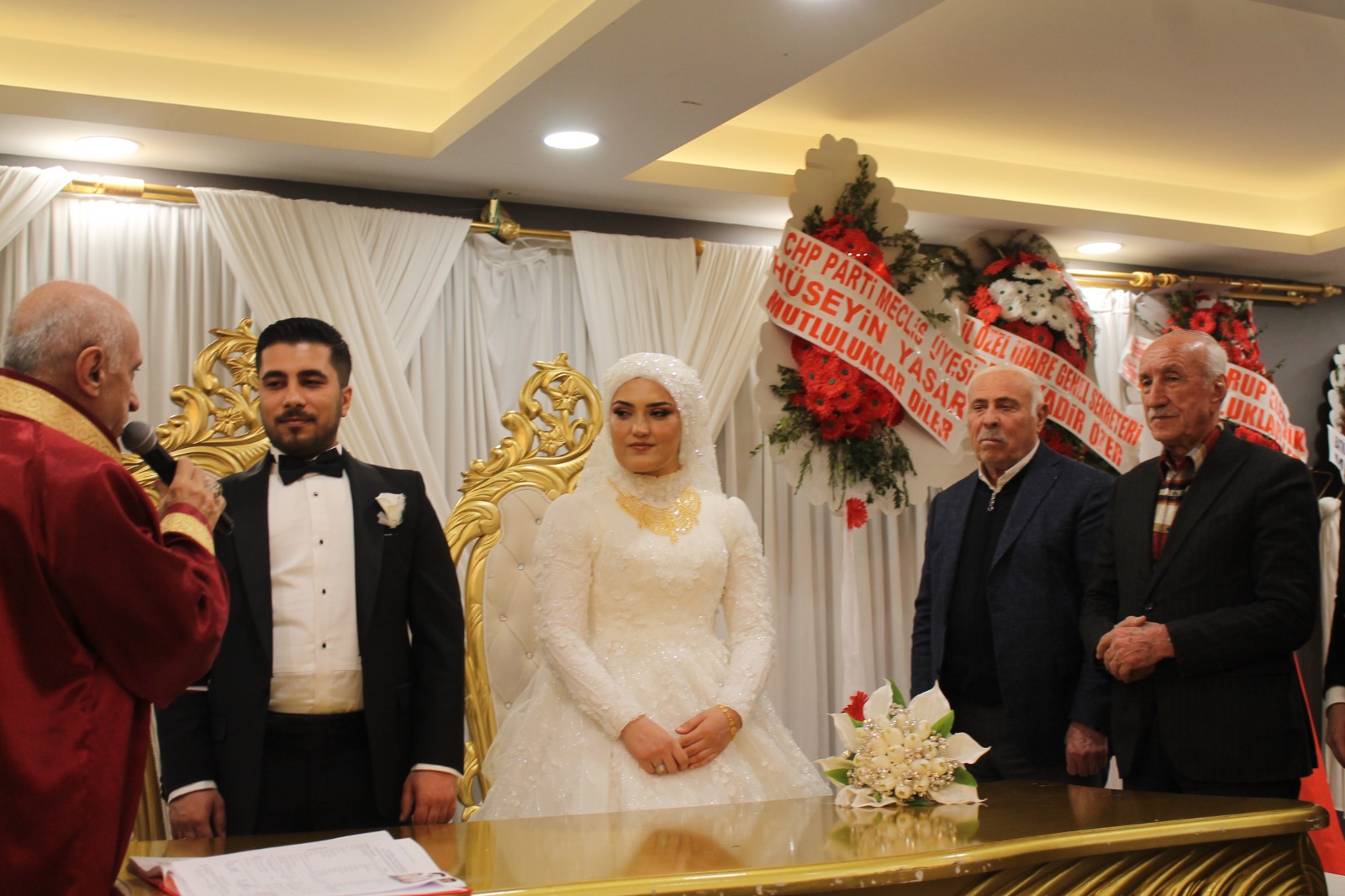 Nasıroğlu ve Tekin çiftinin görkemli düğünü