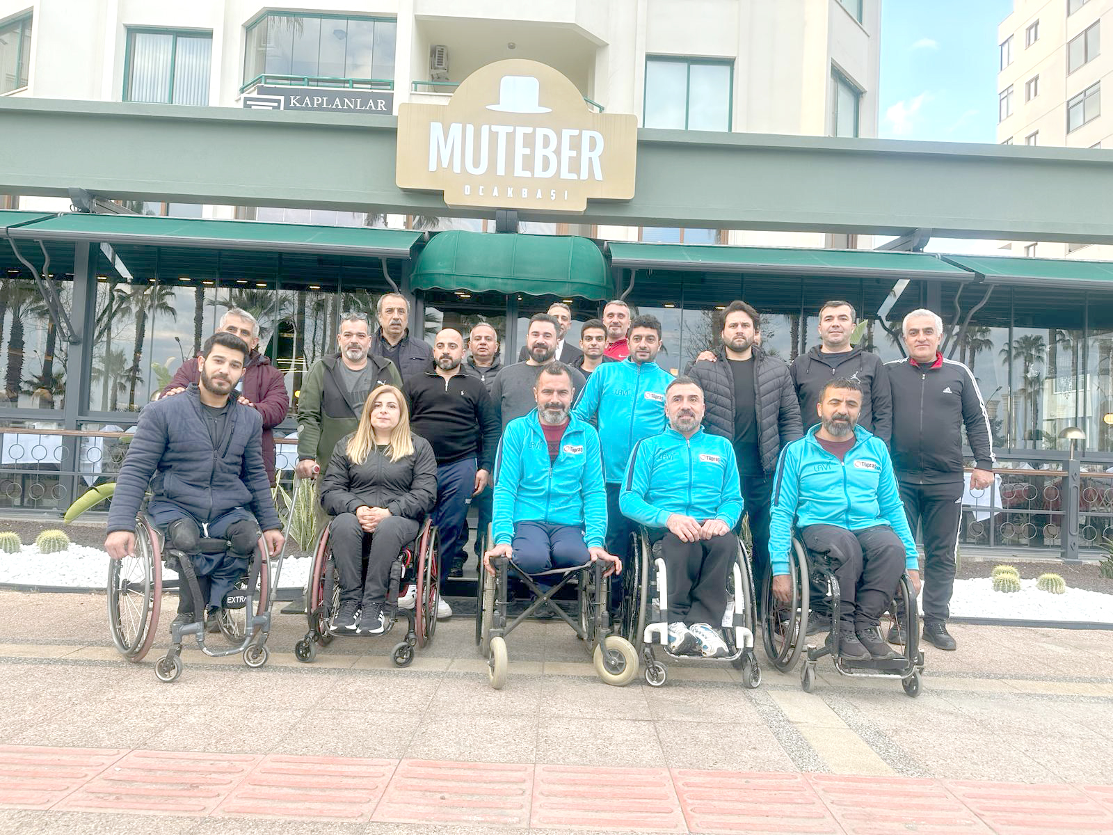 Engelli Basketçilere tatlı bir destek