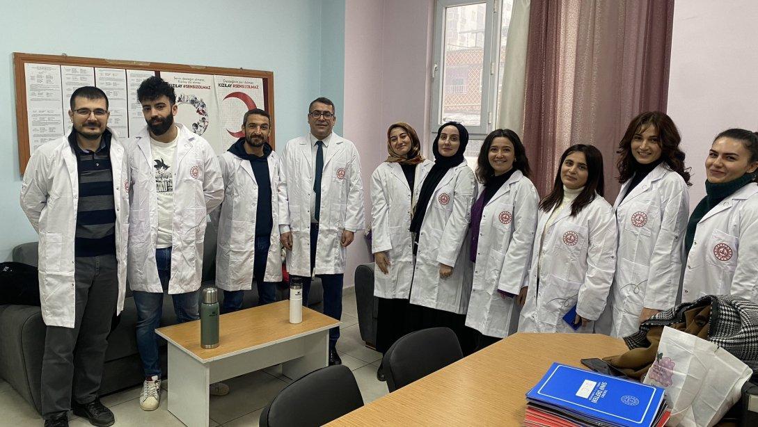 2. dönem eğitim öğretime öğretmenler önlükle başladı