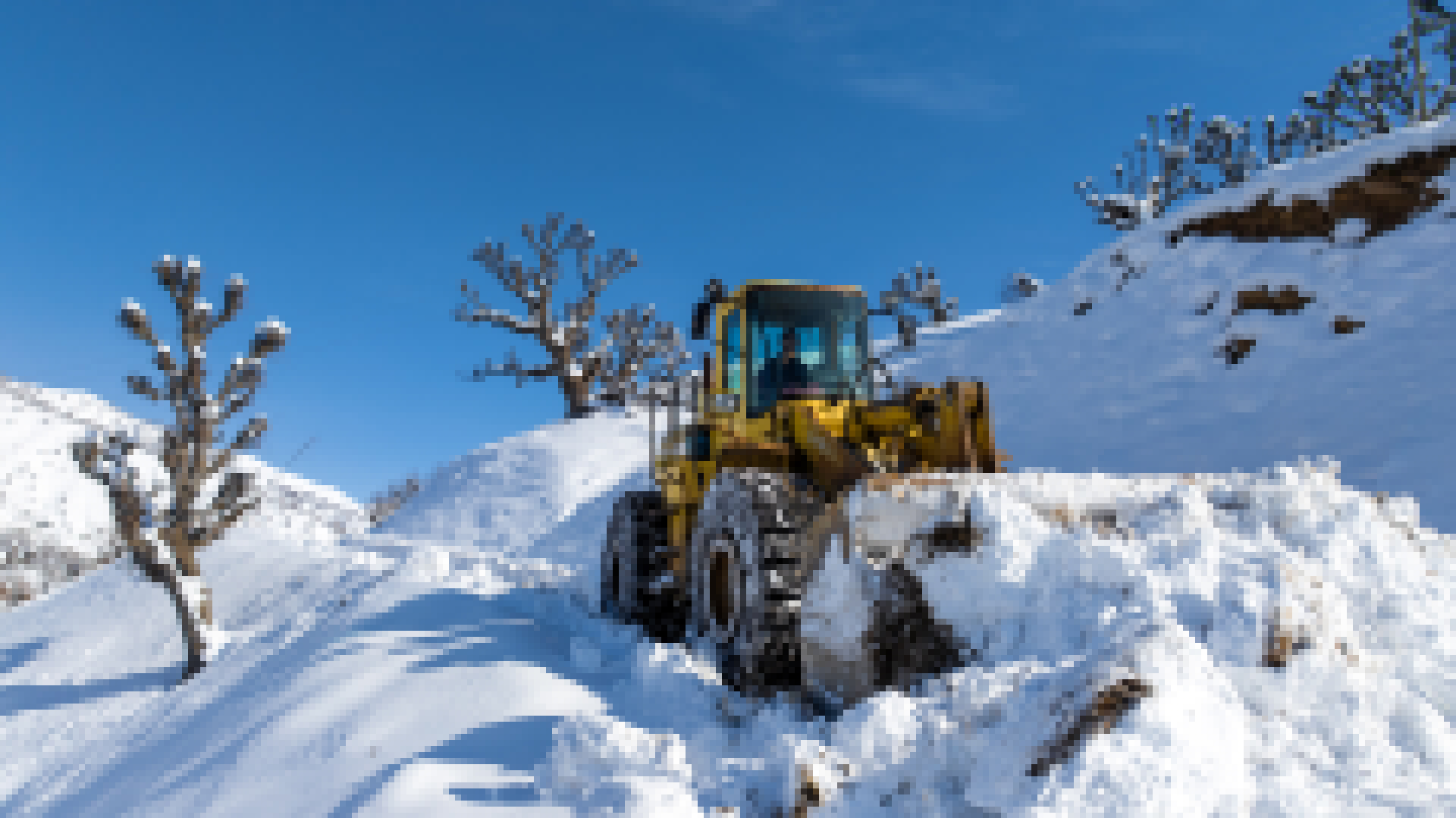 Batman’da kapanan yollar birer birer açılıyor