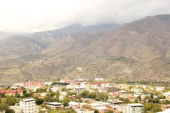 Çiftçiler ‘Kar yağsın’